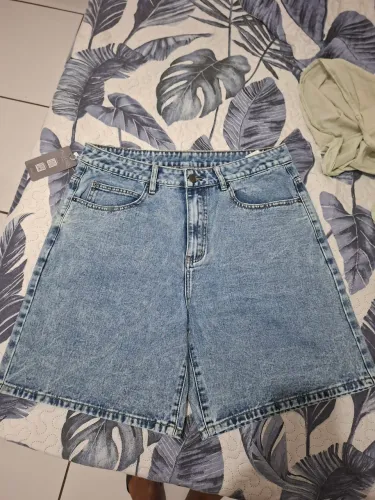 Bermuda jeans