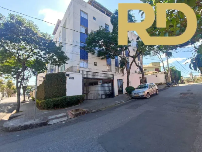 Cobertura no Fernão dias de 02 quartos com 02 vagas de garagem