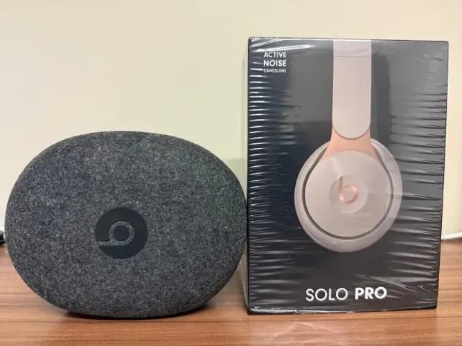 Fone De Ouvido Beats Solo Pro - Gray Cor Cinza
