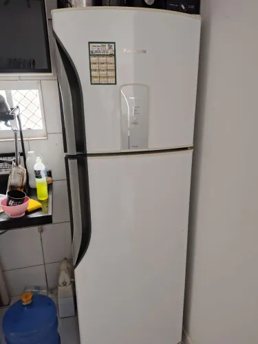 Vende- se geladeira frosfree com garantia de 10 anos Panasonic com nota fiscal