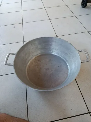 Panela aluminio batido 48x18