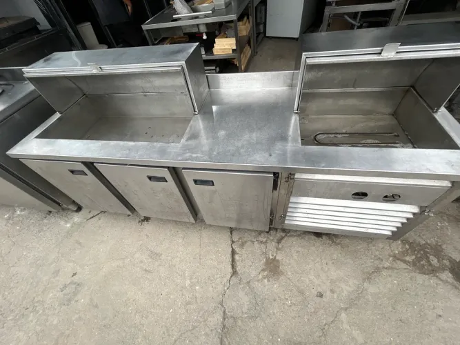 Balcão de encosto refrigerado com pista fria e quente