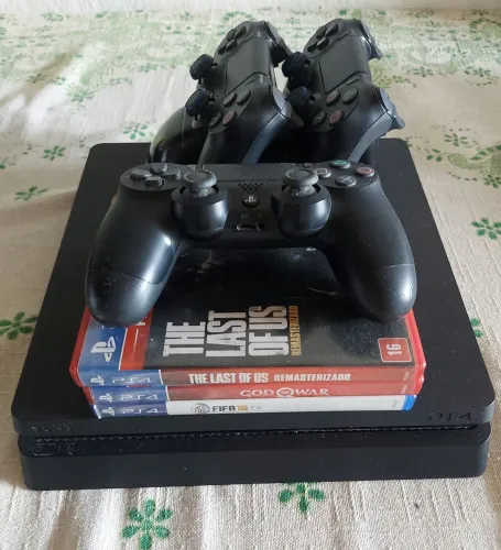 Ps4 slim