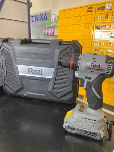 PARAFUSADEIRA 21V C/ BATERIA E CARREGADOR RAZI