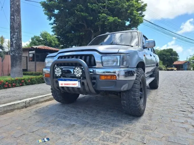 Toyota Hilux CD SRV 4X2 3.0 8V 90cv Diesel 2004