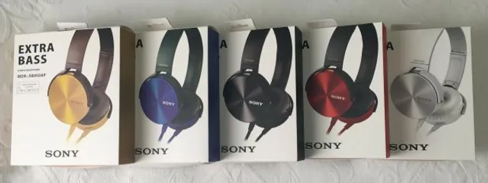 Fone de ouvido (Headphone) Sony Extra Bass MDR-XB450AP. Cabo de 1.2m com Microfone Novo