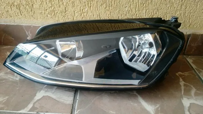 Farol esquerdo Volkswagen golf Tsi