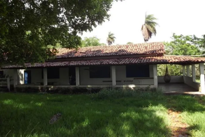 Fazenda de 100 ha, a 500m do asfalto/Jaboticatubas (Temos varias opções)
