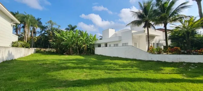 Terreno à venda no Condomínio Jardim Pernanbuco 1