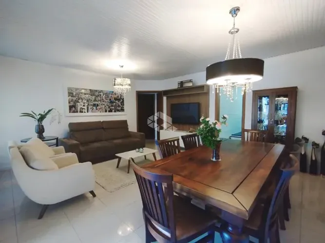 Casa com piscina em Santa Cruz do Sul