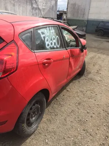Fiesta Ford Se 2013 2014 4pts Retirada De Peças
