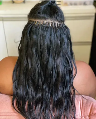 Aplicação de mega hair