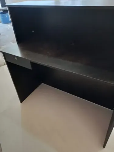 recepção reto light simples preto 135cm