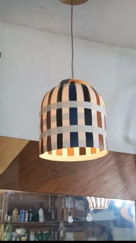 Lustre feito com fita tx Moderno