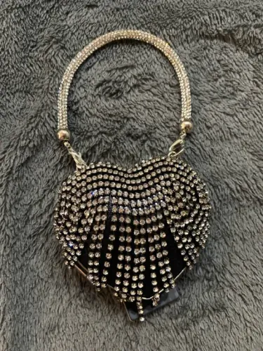 Bolsa de mão concha prateada