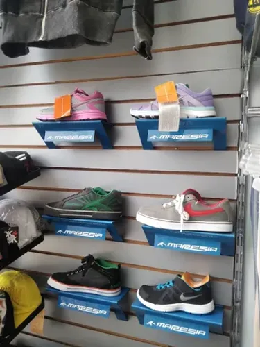 Calçados diversas grifes originais em atacado e varejo ! 