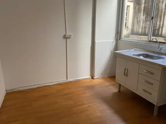 Kitnet/conjugado para aluguel e venda tem 22 metros quadrados com 1 quarto