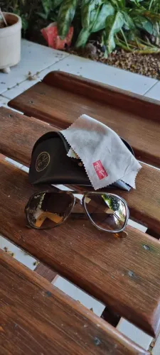 Óculos de sol feminino Ray Ban 