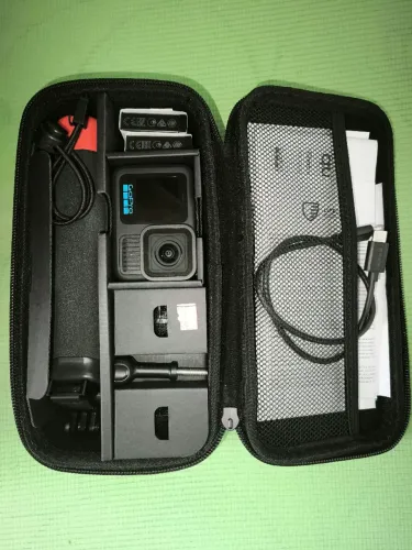 Conjunto GoPro Hero 13 Black Bundle + tripé GoPro + memória 