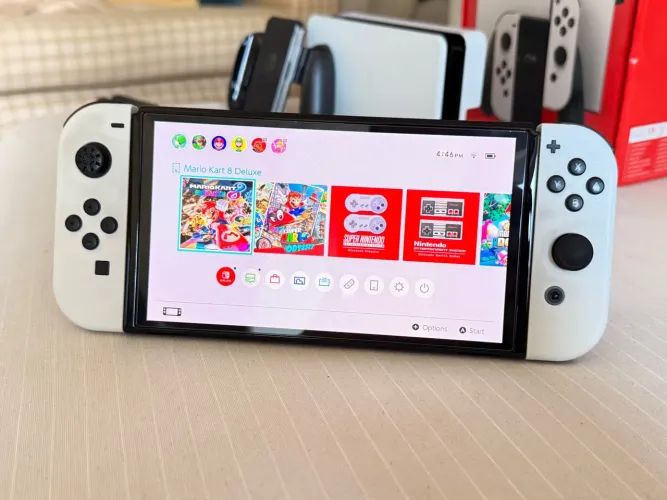 Nintendo Switch OLED 64Gb Branco