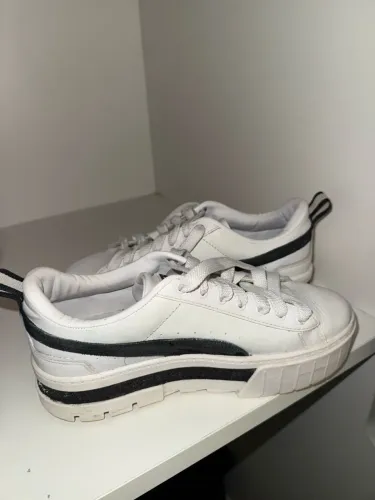 Tênis Puma Branco com Detalhes