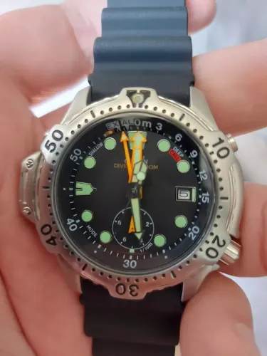 Relógio Citizen Aqualand 5810 mostrador preto impecável sem detalhes