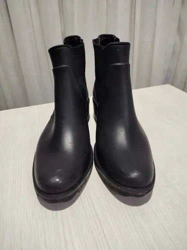 Bota Colcci tamanho 36