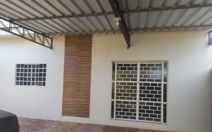 ALUGO CASA 3 Qtos, em Guajará-Mirim/RO, Bairro 10 de Abril, 3660