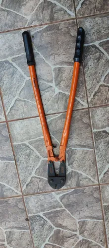 Tesoura corta vergalhão