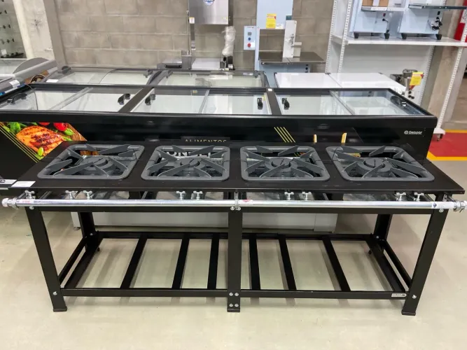 FOGÃO INDUSTRIAL 4 BOCAS LINHA 4QD BP GOLD 40X40 - CEFAZ