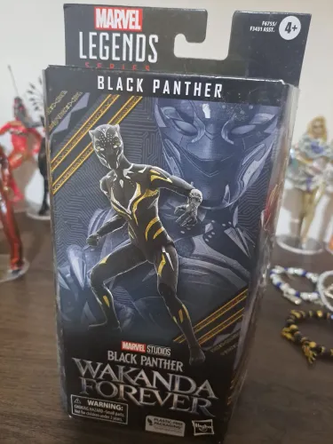 Boneco Marvel Legends Black Panther Wakanda Forever