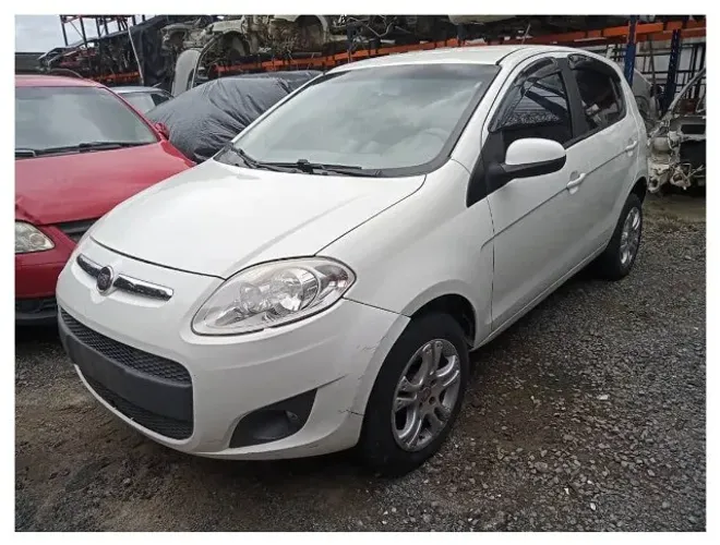 Sucata Para Retirada De Peças Palio Atractive 1.0 2015 Branco Completo