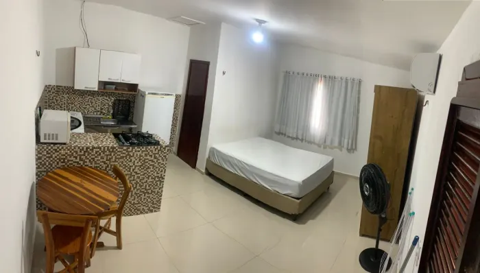 Kitinete - Tenha qualidade de vida morando a 100 metros da praia 