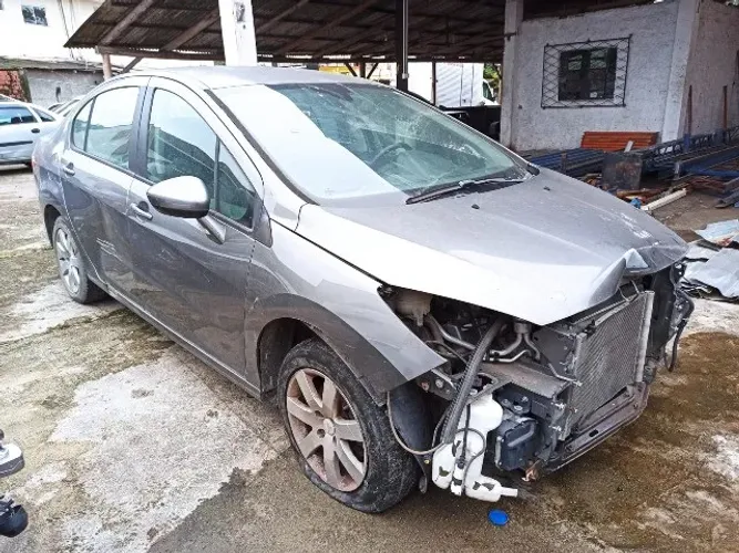 Sucata Para Retirada De Peças Peugeot 408 2.0 2013 Chumbo Completo