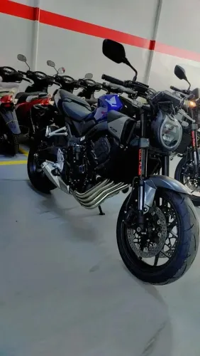 CB 650R. LANÇAMENTO 2026!