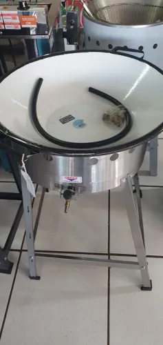 Fritadeira a gás e elétrica