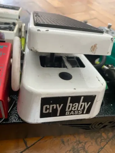 Pedal Wah Cry Baby Bass
