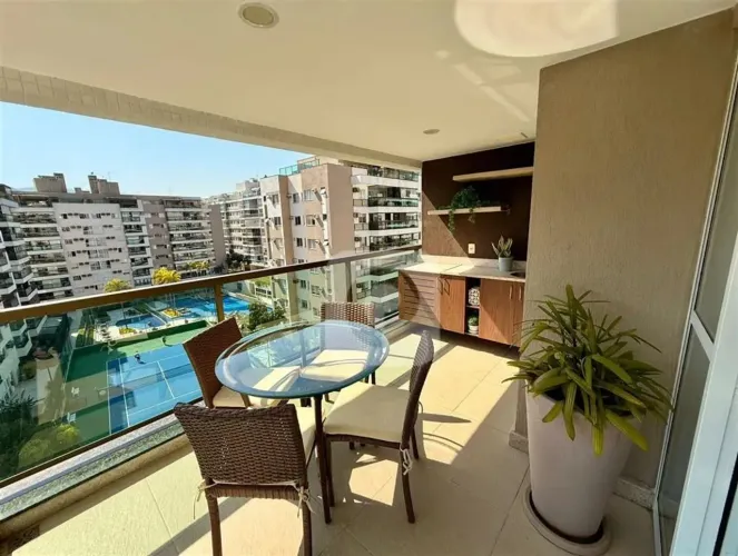 Vendo apartamento 2 quartos reformado no Maui