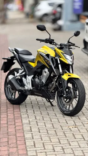 HONDA CB 300F TWISTER ABS 2023 - BAIXO KM