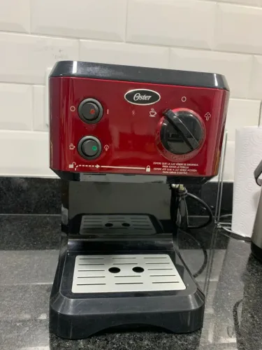 Cafeteira Expresso Oster 1170W