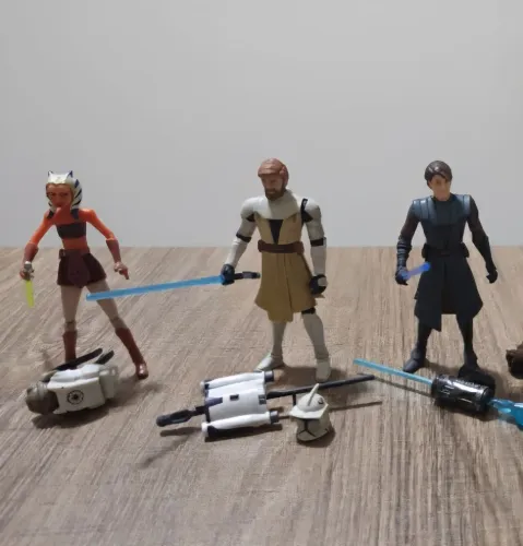 Bonecos Star Wars HASBRO Filmes e Clone Wars (Guerra dos Clones) 2008-2012
