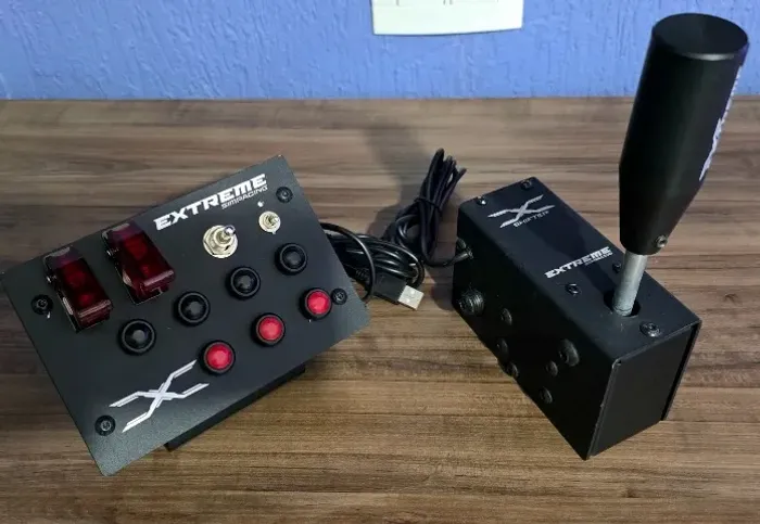 Câmbio sequencial e Button Box Extreme Simracing