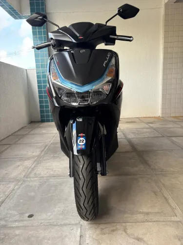 Yamaha FLUO ABS HYBRID CONNECTED