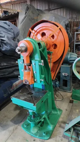 Prensa Excêntrica 12 Ton
