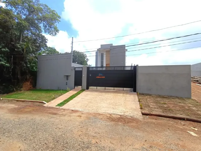 Casa à venda em condomínio no Parque Rizzo II, Cotia-SP: 3 quartos, 1 suíte, 2 salas, 4 va