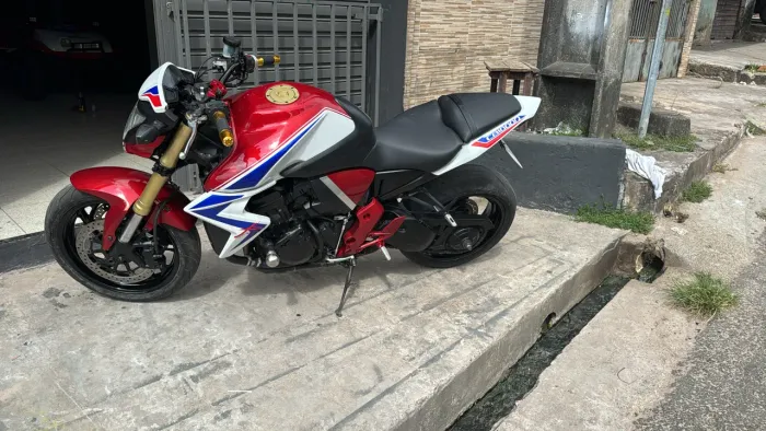 Cb1000r revisada t