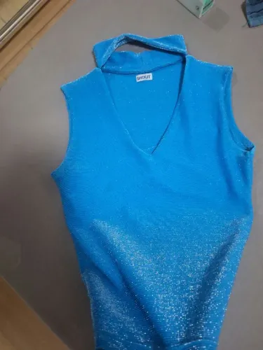 Blusa Azul com Brilho