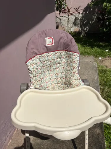 Cadeirinha alimentação 