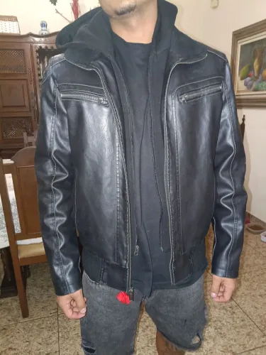 Jaqueta da Guess original novinha .