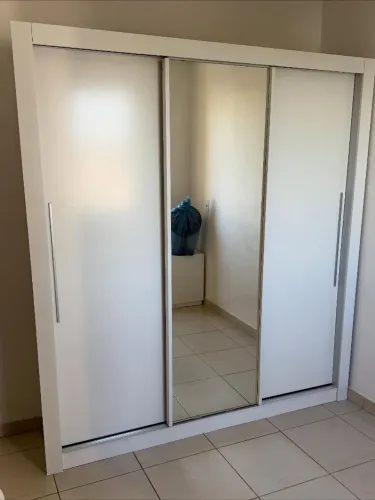 Guarda-Roupa Roupeiro